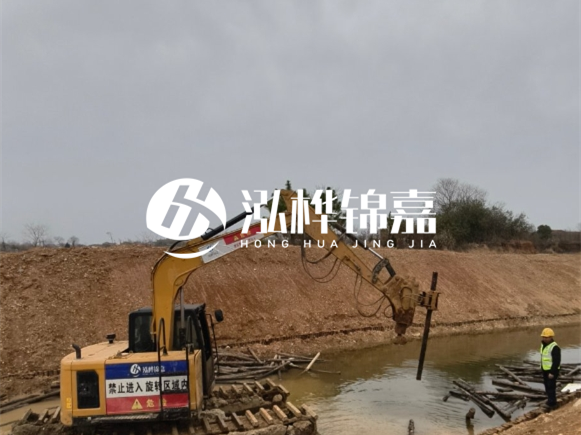 為什么要進行河道護坡？堤壩加固木樁的作用？